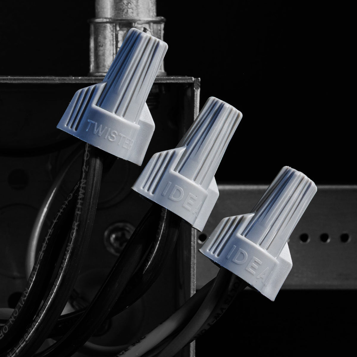 IDEAL Twister 342 wire connectors on wire splices